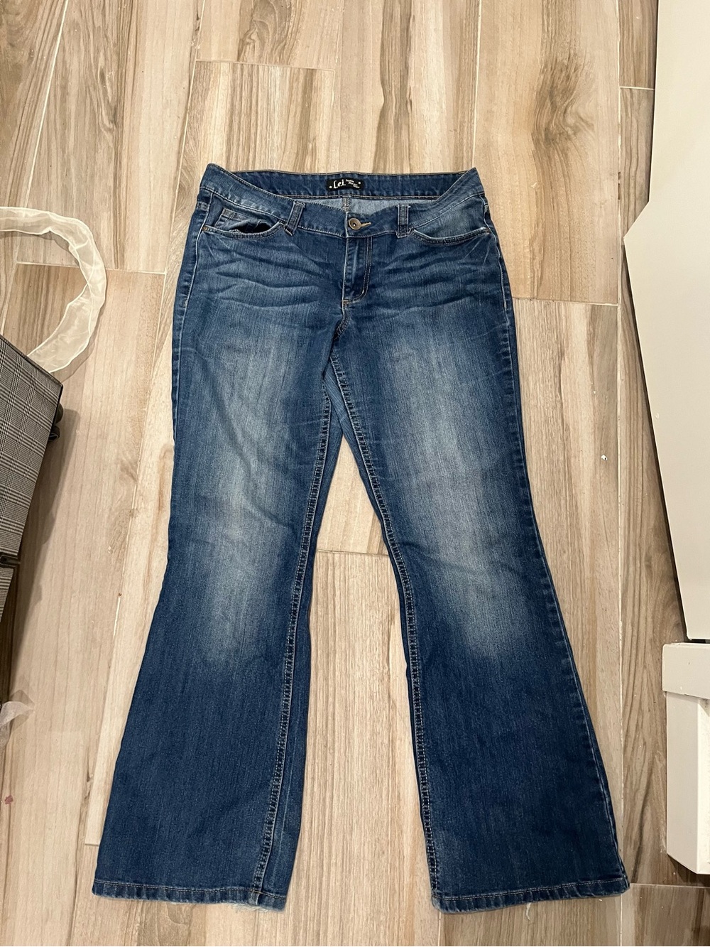 LEI low rise flare jeans